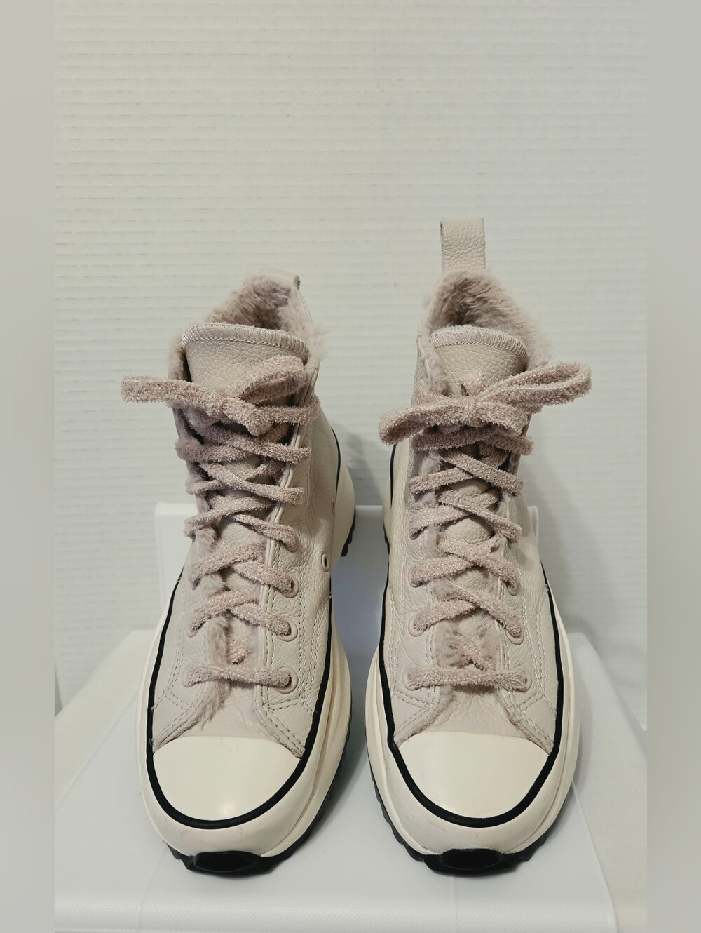 Converse Run Star Hike Hi Fur Lined Soft Pink/Beige Leather Sneakers 7 - Picture 3 of 13